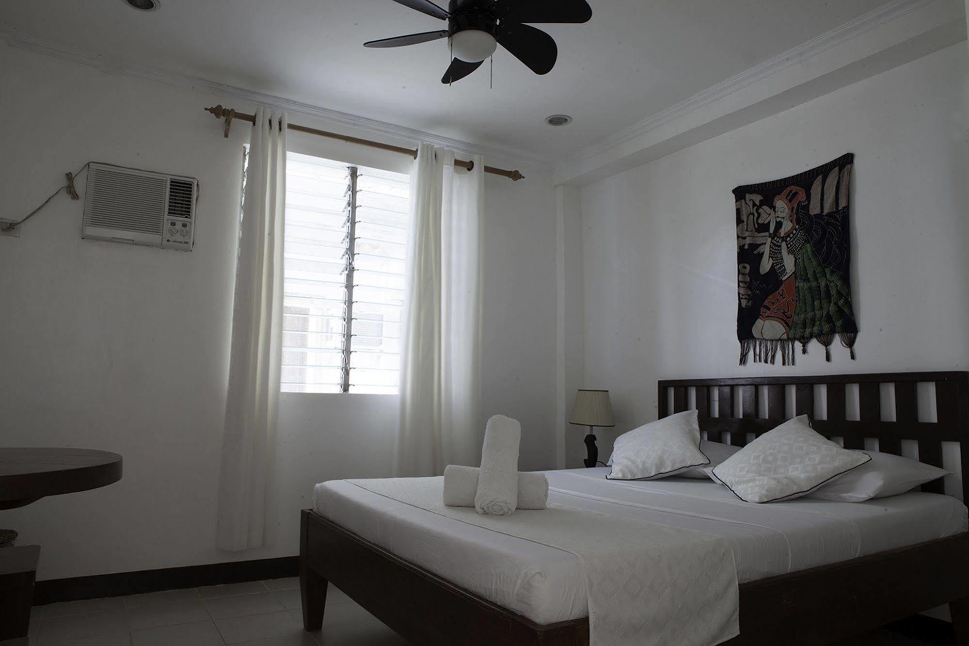 Isla Gecko Resort Balabag  Bagian luar foto